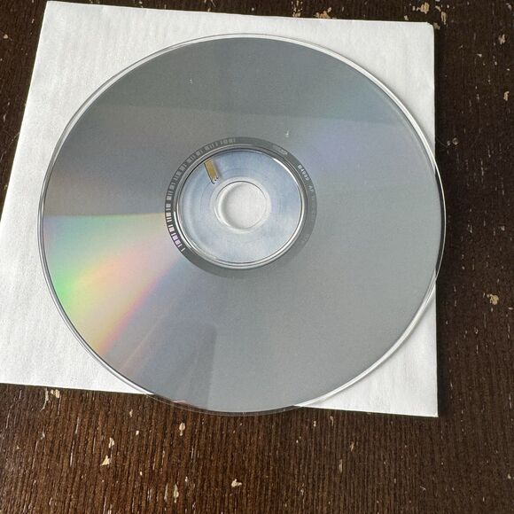 Vegas Fever PC Game Solitaire Antics Encore Software Mint Condition - Picture 2 of 2